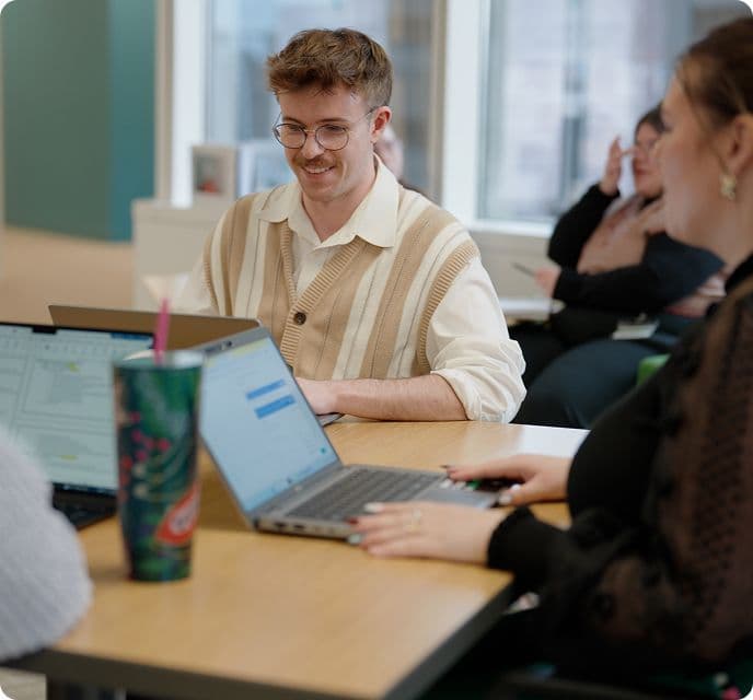 2 people coworking